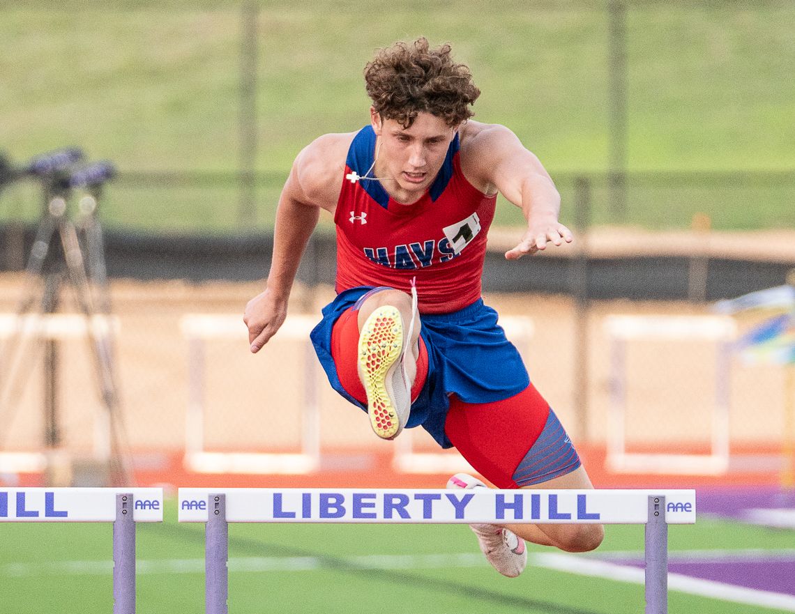 Lehman, Hays compete at district track meet