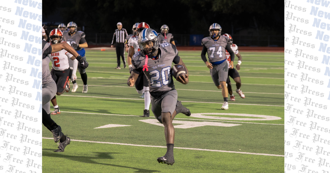 Lehman Lobos garner second district win for homecoming Lehman Lobos garner second district win for homecoming