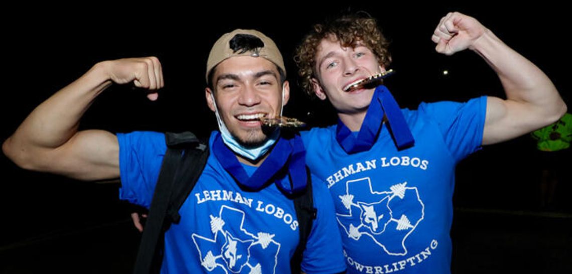 Lobo lifters take first in state