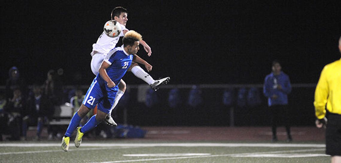 Lobo soccer takes down  Lake Travis in 1-0 thriller