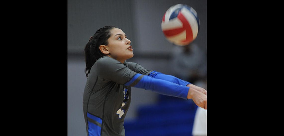 Lobo volleyball crushes Austin Northeast in three