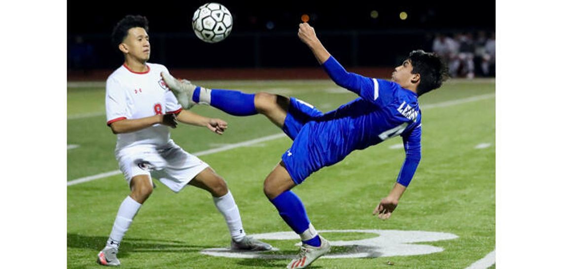 Lobos fall to Mustangs