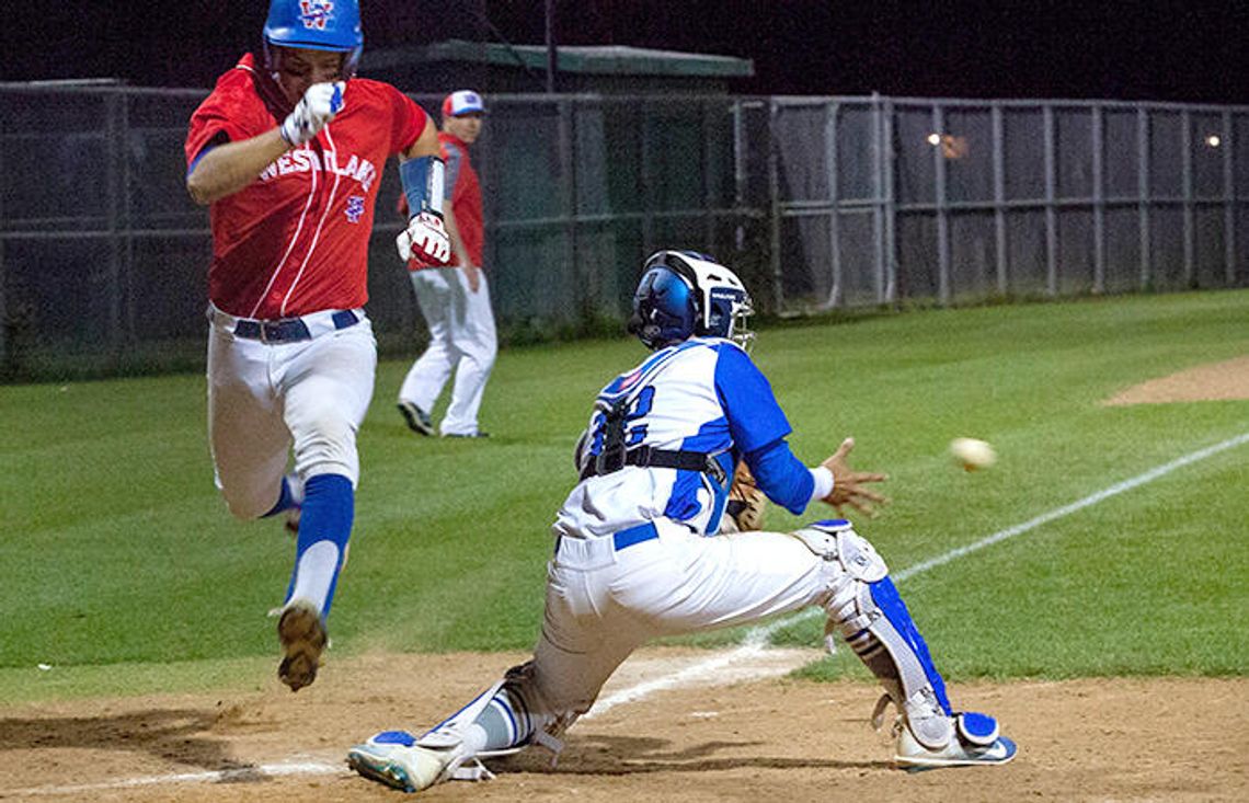 Lobos fall to Westlake Friday Lobos fall to Westlake Friday