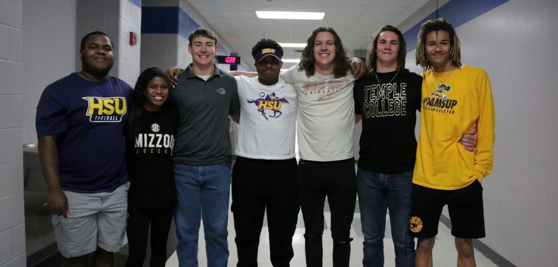 Lobos sign letters of intent Lobos sign letters of intent