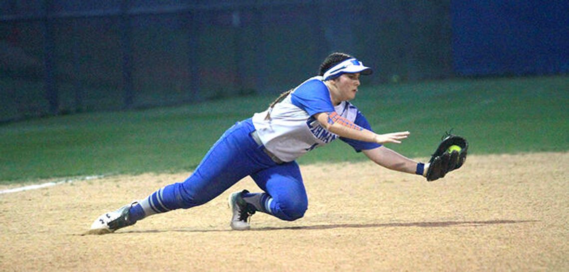 Lobos struggle on senior night in 7-2 loss to Bowie