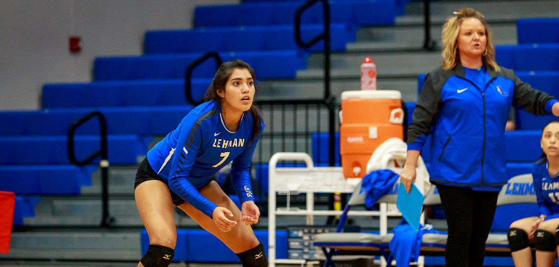 Lobos v-ball gets first district win in five years