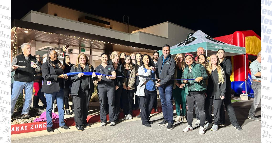 Local Buda veterinary clinic celebrates one year in business Local Buda veterinary clinic celebrates one year in business