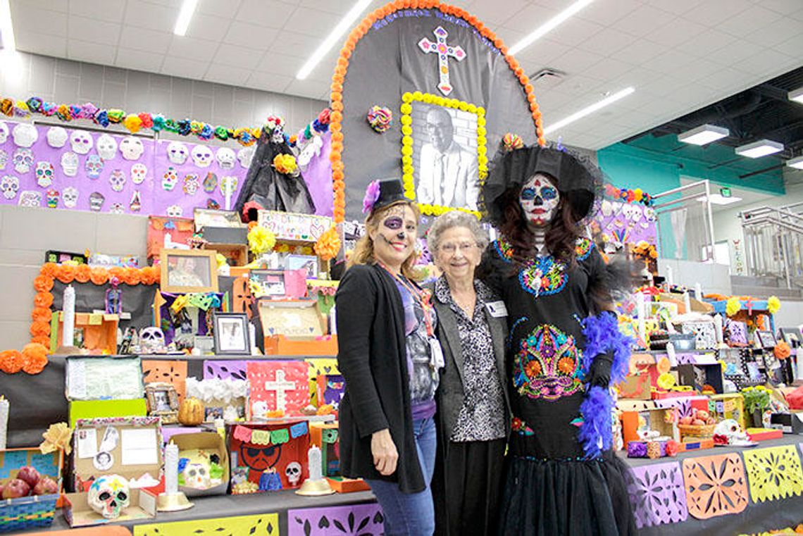 Memorializing los muertos