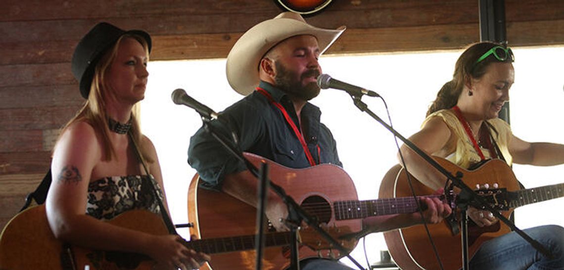 Mercer Street tunes up for annual Songwriters Festival