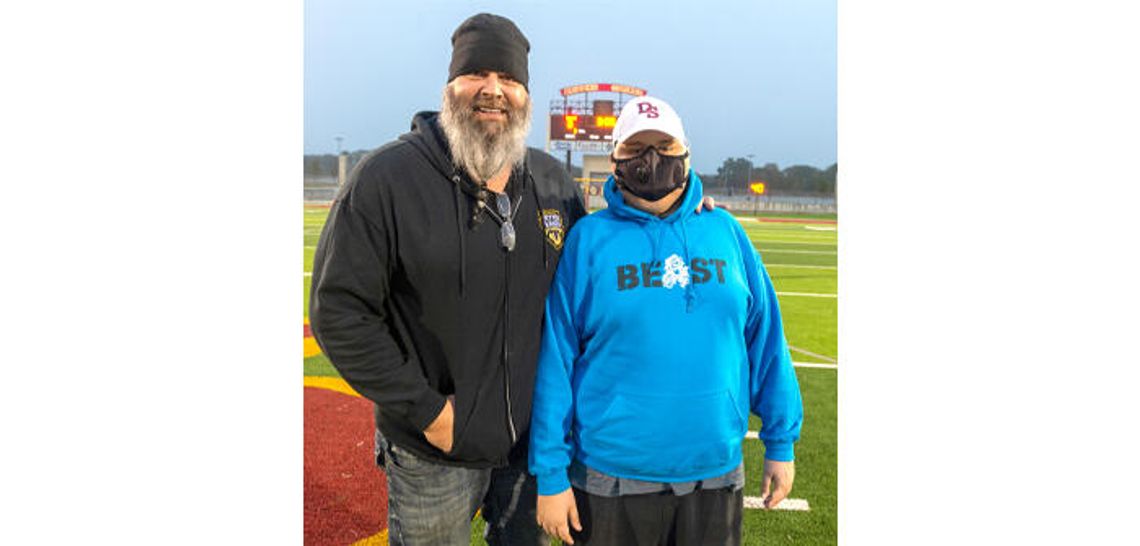 Middle schoolers show support for one of their own