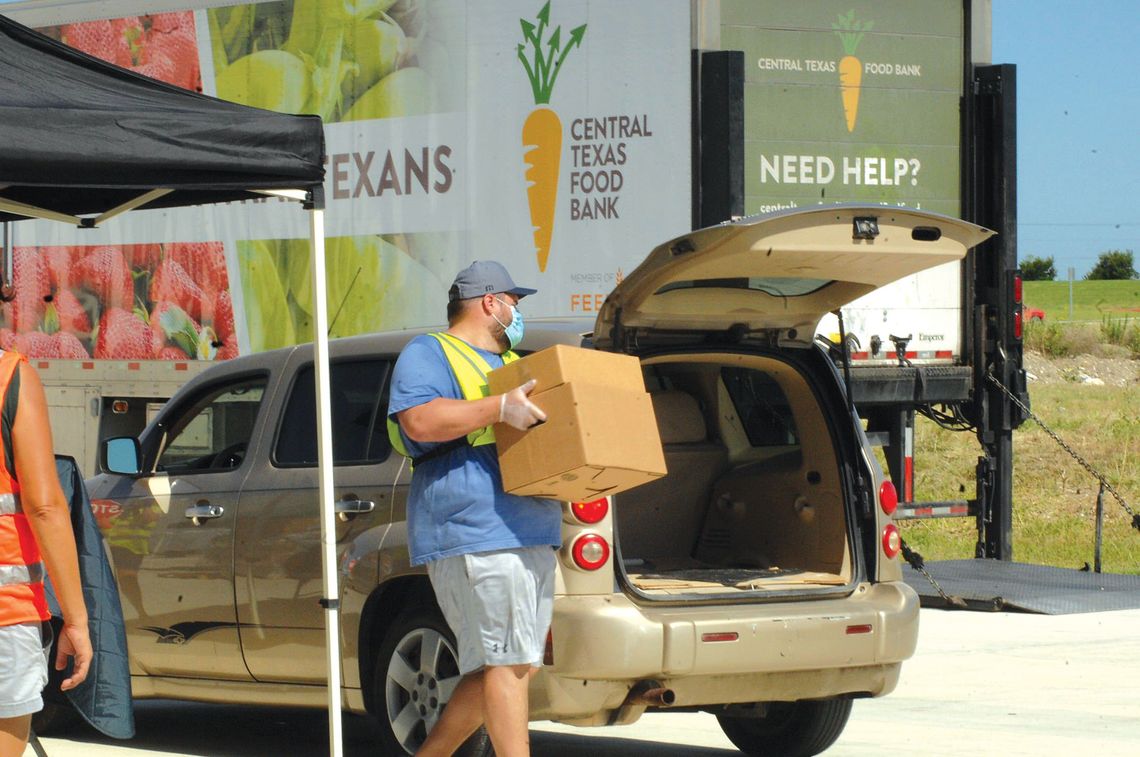More than 1,000 families fed through Kyle’s final food drive of the year
