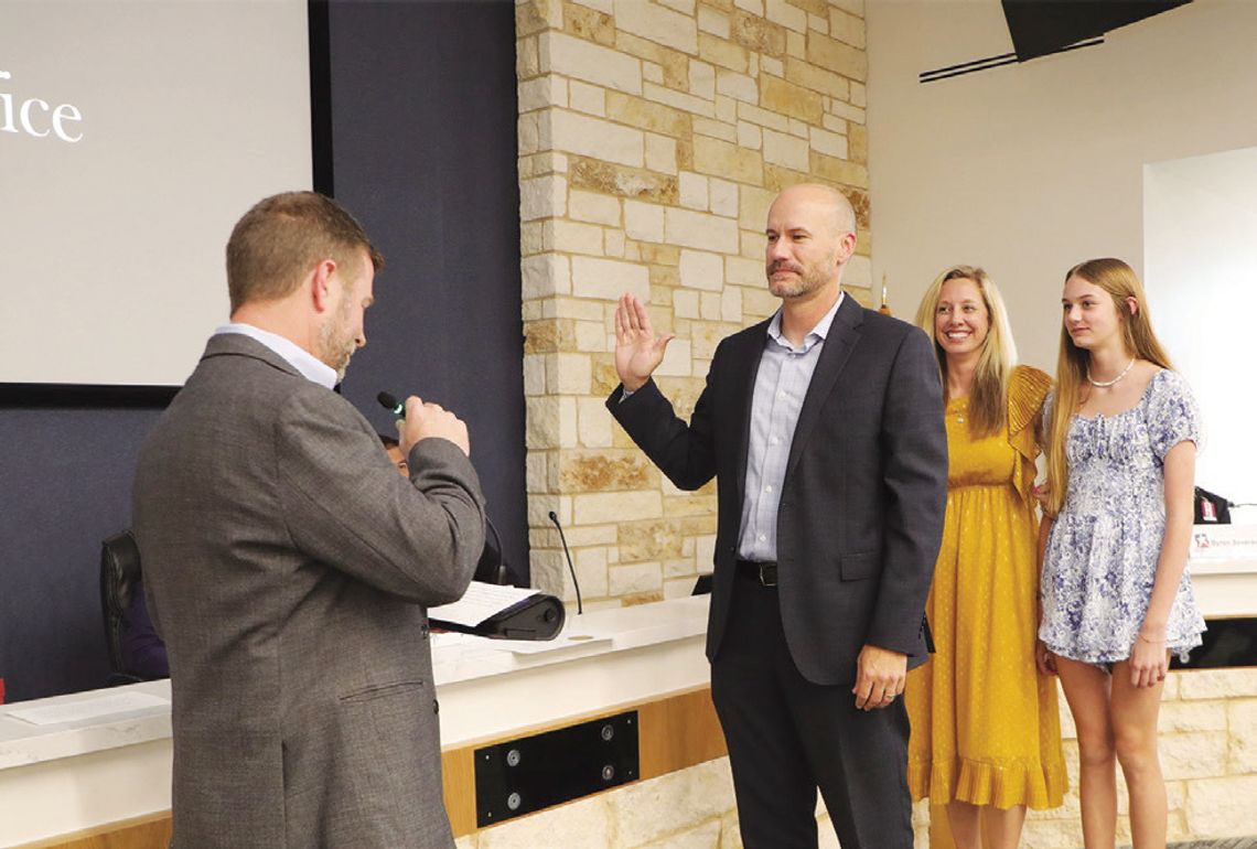 New Hays CISD school board trustees sworn in, board president named