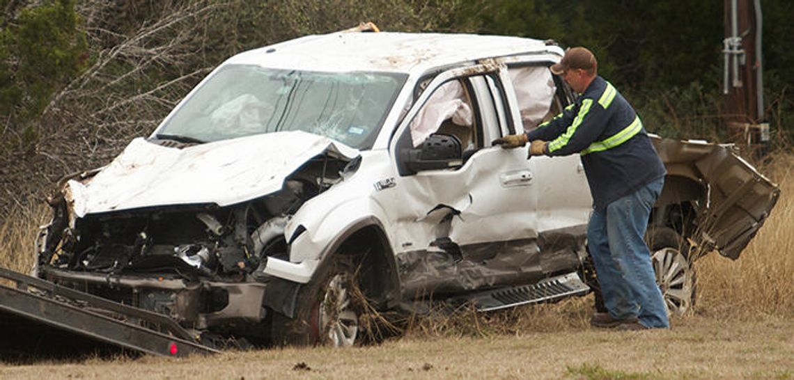 Non-fatal accident shuts down U.S. 290