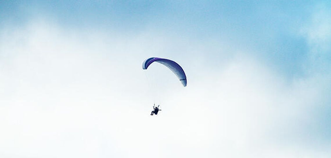 Paragliders pass muster in Kyle