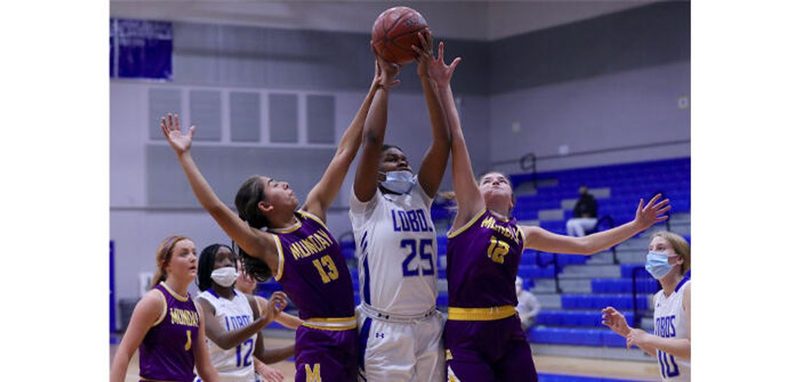 Ramseys go head to head, Lobos prevail