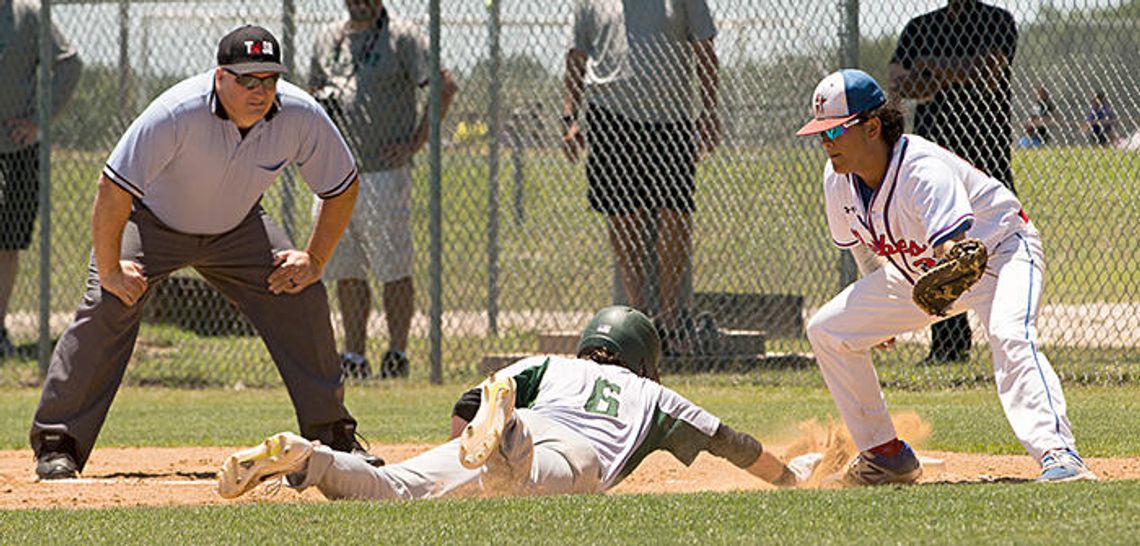 Rattlers shake Rebs to close baseball season