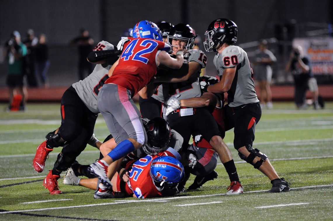 Rebs outlast Bowie in wild 35-34 win