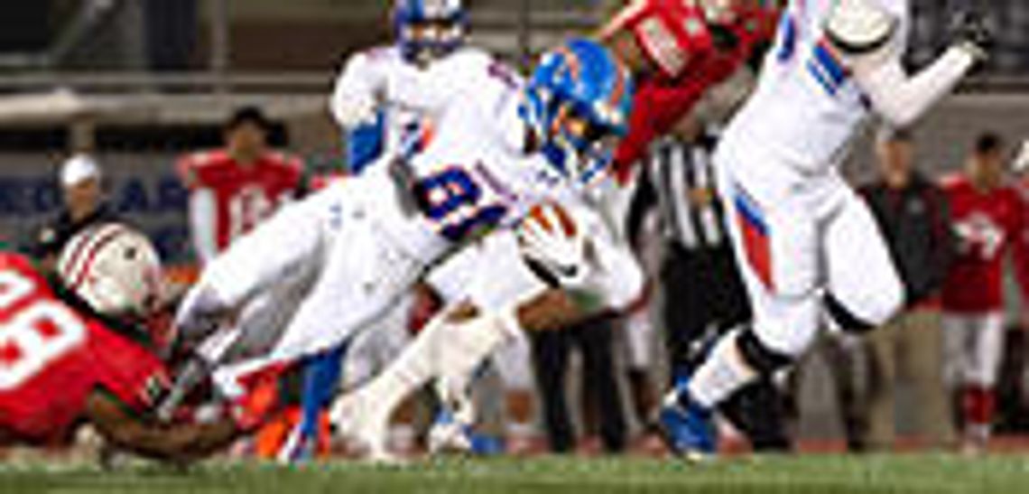 Rockets soar past Hays in bi-district playoff