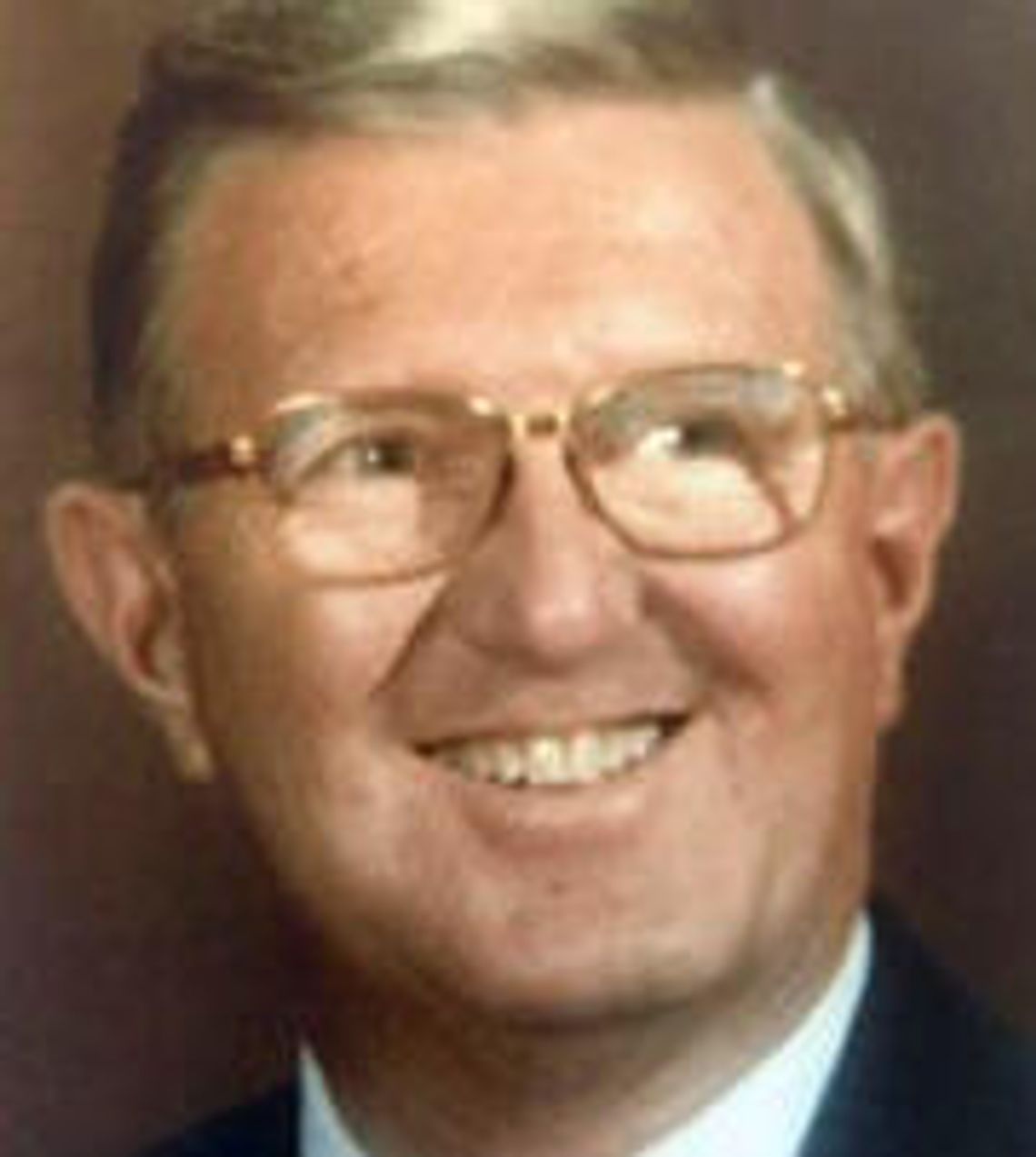 Sam B. Lewis Jr. (1921-2017)