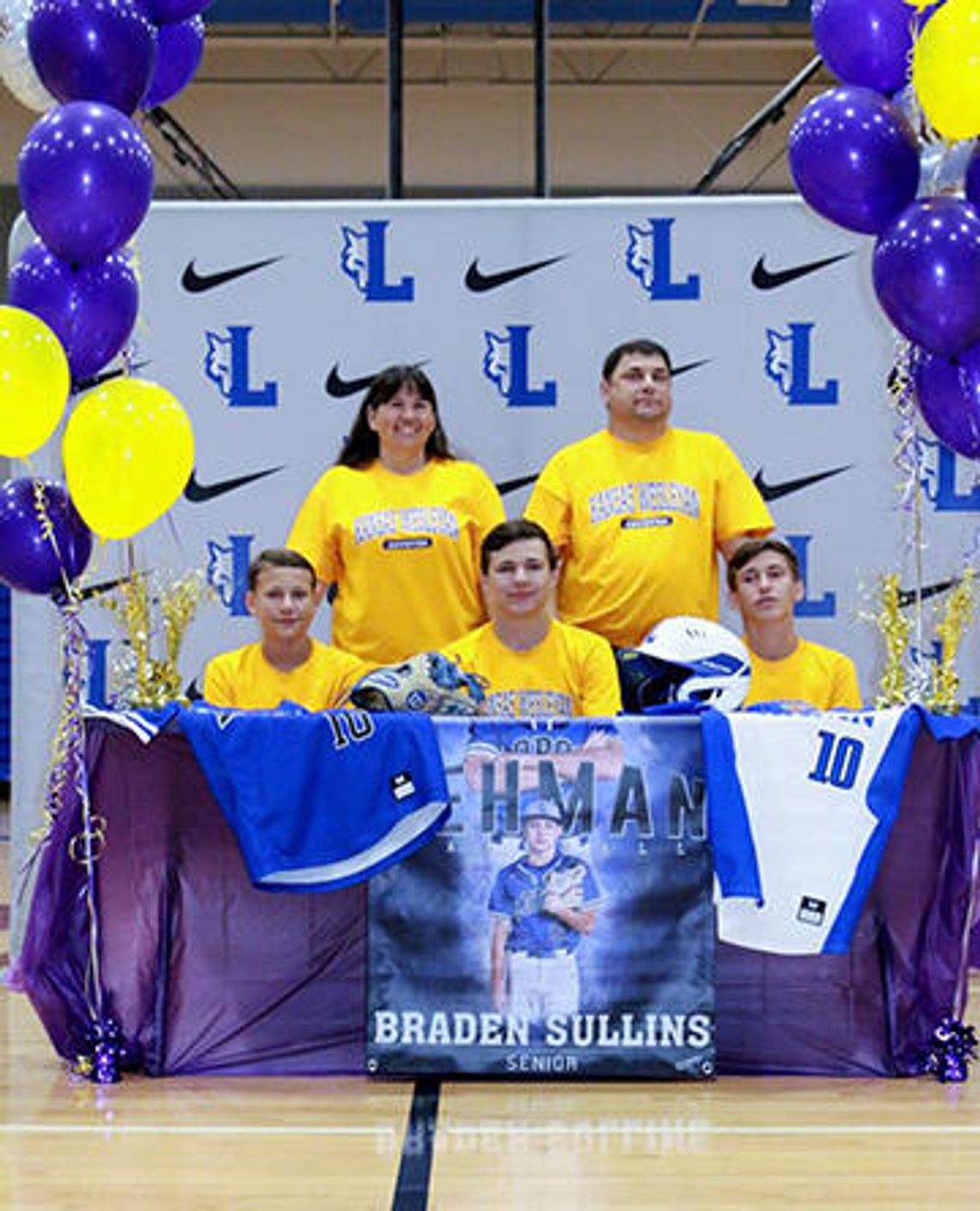 Sullins signs with Wesleyan Sullins signs with Wesleyan