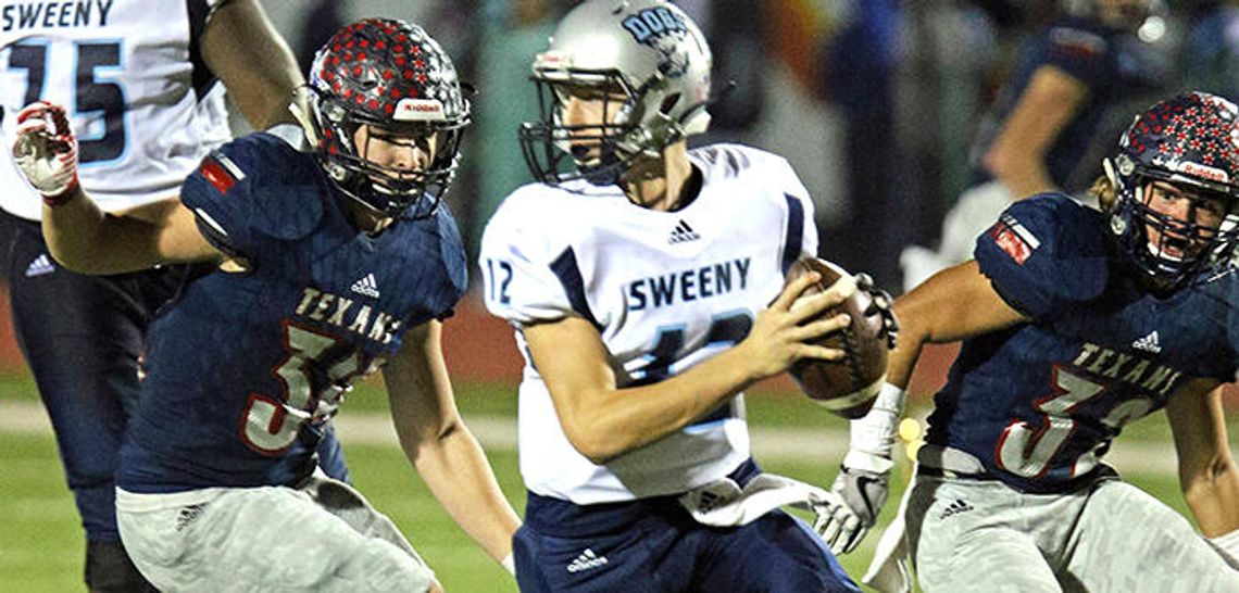 Texans maintain win streak to advance to regional finals