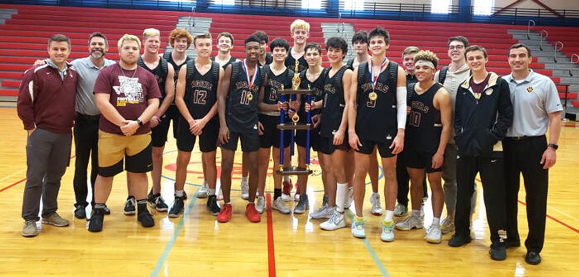 Tiger basketball ends with first place finish at H-E-B Wildcat Classic Tiger basketball ends with first place finish at H-E-B Wildcat Classic