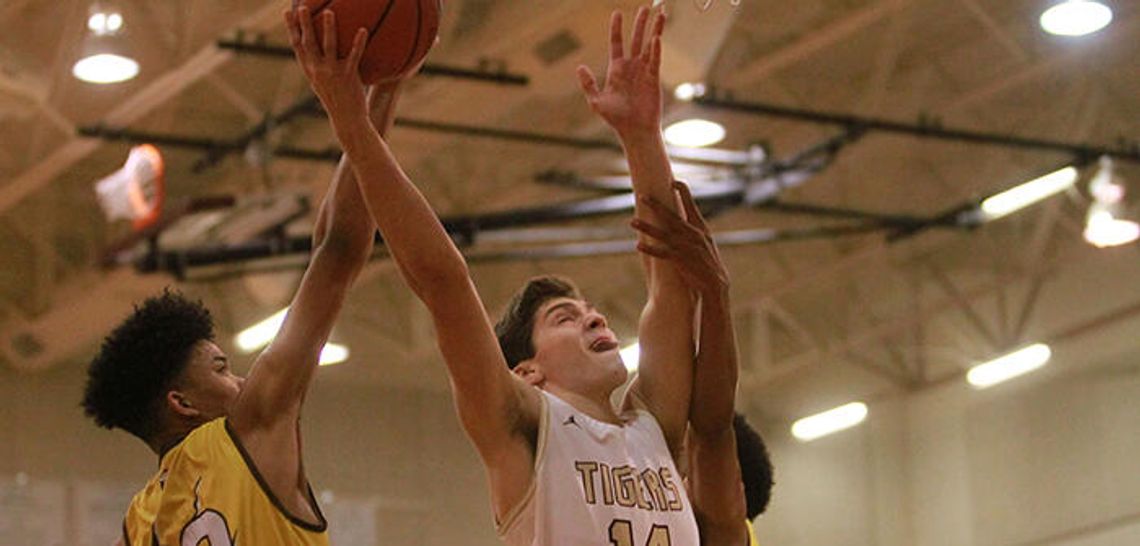 Tiger boys crush Crockett 58-33