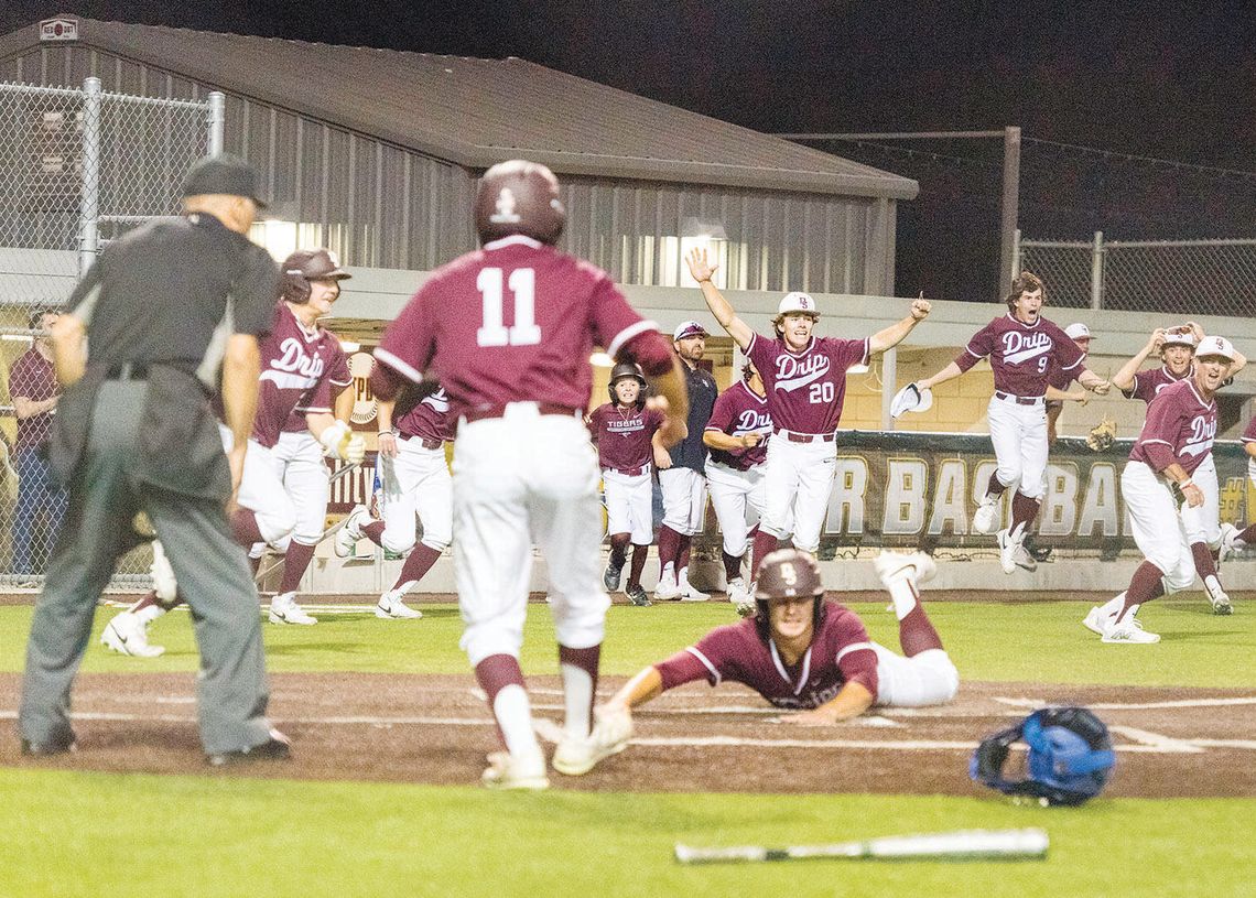 Tigers rally, win in final inning against Westlake Tigers rally, win in final inning against Westlake