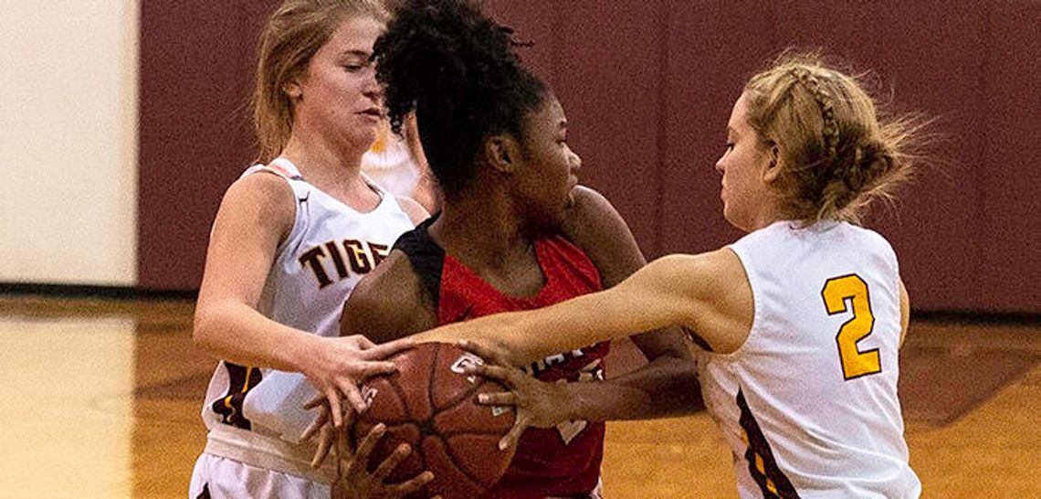 Tigers take down Travis High 62-31