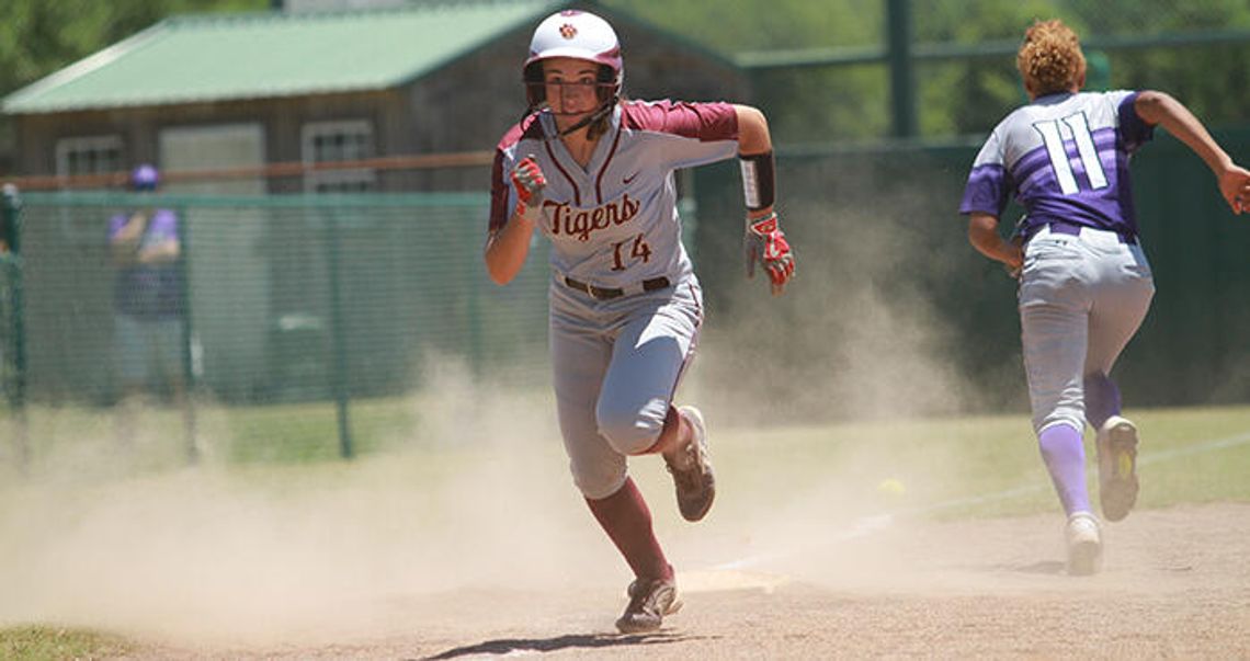 Tigers top Angleton in titanic state ranked battle