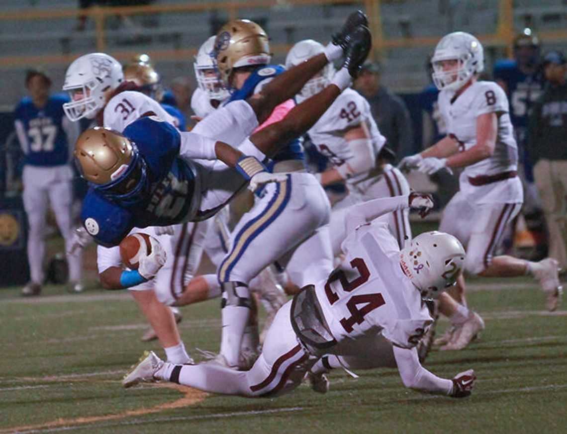 Tigers trounce Mules in key 34-14 win