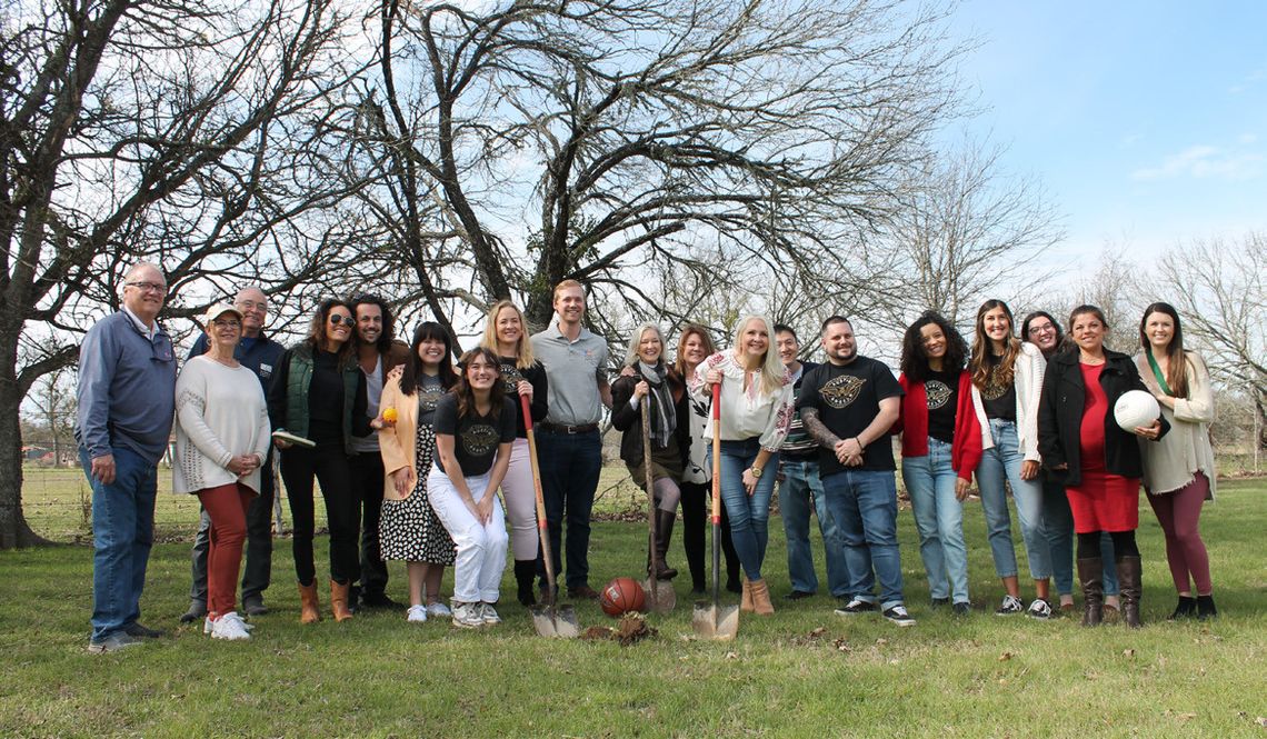 Volunteers support local foster families Volunteers support local foster families