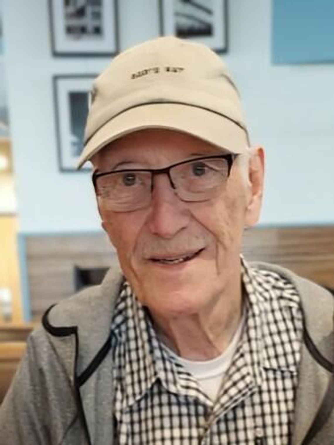 Wayne Curtis Hutchison (1939 - 2024)