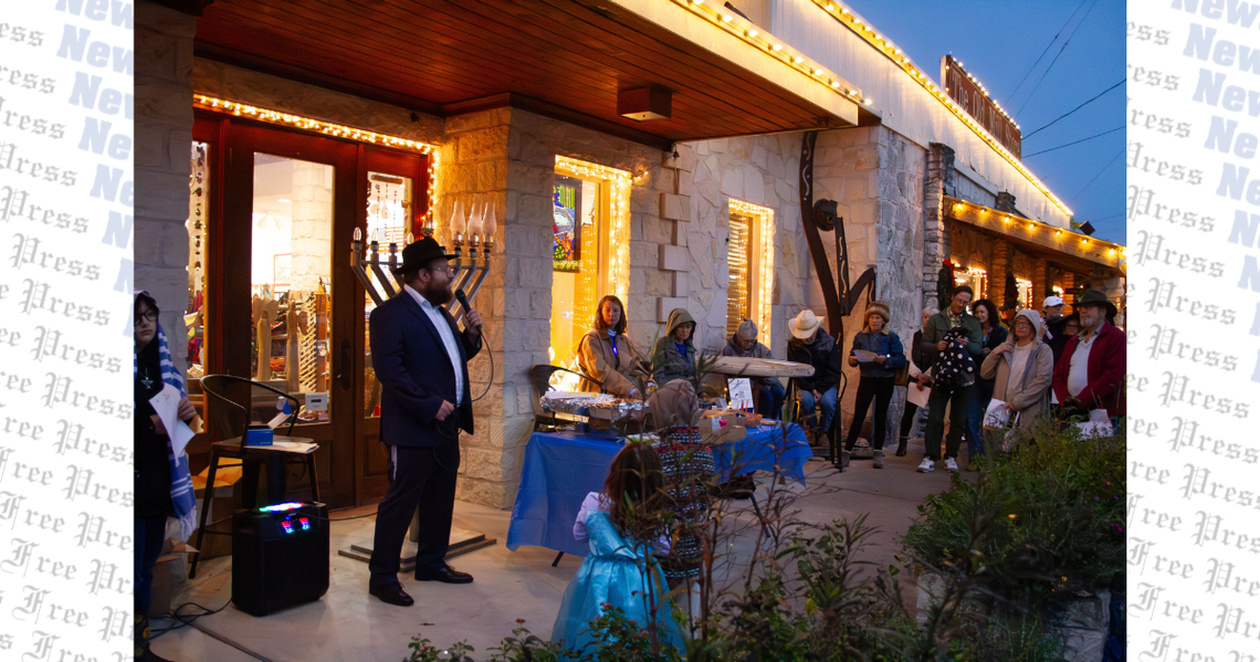 Wimberley lights menorah on third night of Hanukkah