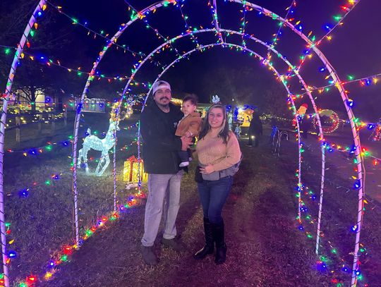 Buda Trail of Lights: May your holidays be merry & bright